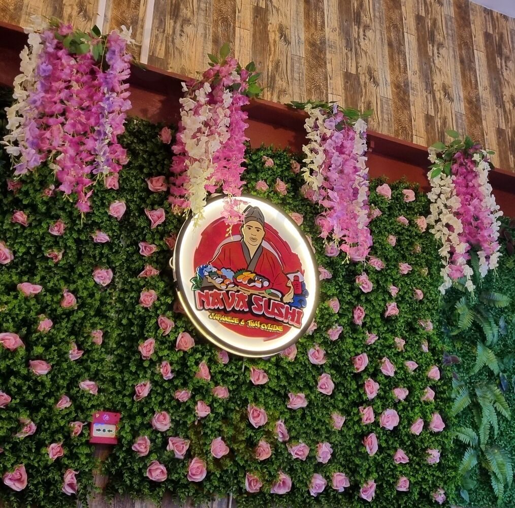 Nava Sushi wall